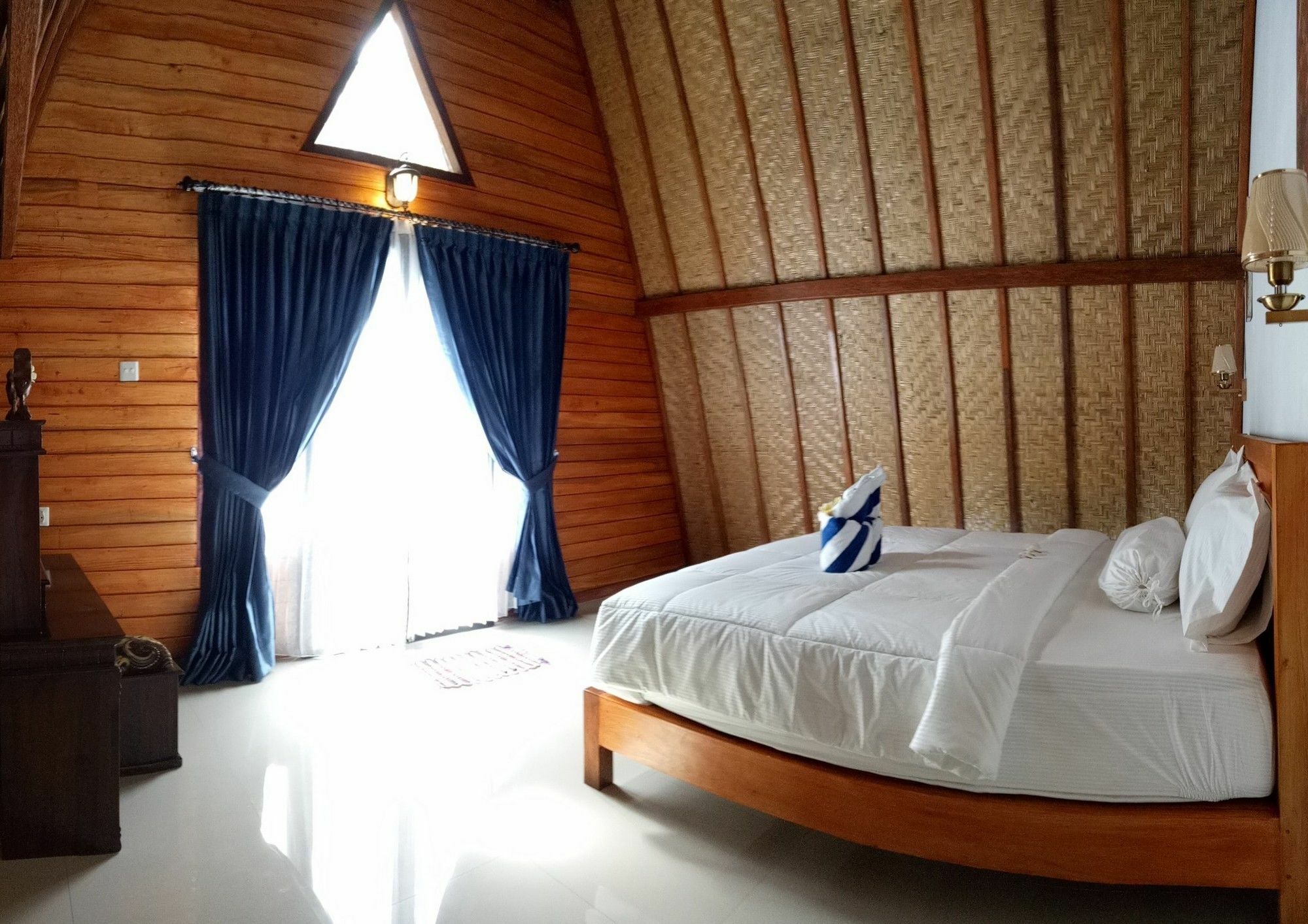 Puri Penida Hotel Sakti Екстериор снимка